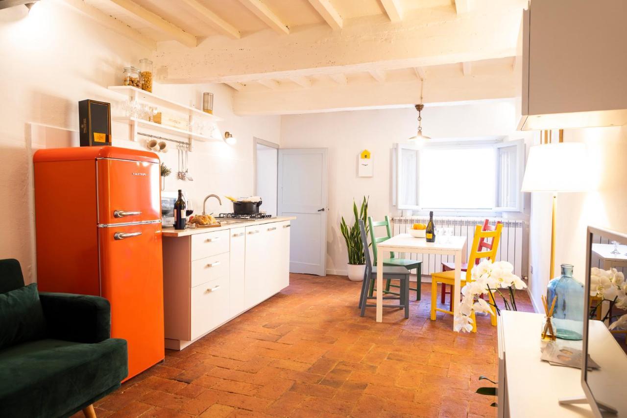 Orange Tuscany Flat San Miniato Exterior photo